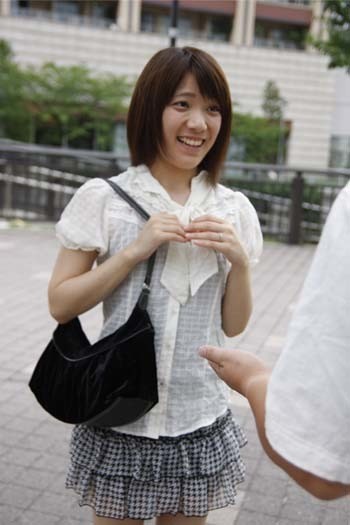 素人おばさんナンパ 4「私みたいなおばさんとしたいの?」媚薬マッサージを施されセックスしてしまうセレブ妻たち15人!4時間! 画像8