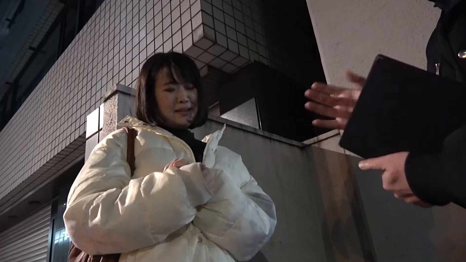 極! 素人妻ナンパ! 3 ナンパした人妻にポルチオ施術して何度も何度もイカせまくってからの中出しFUCK 4時間www 画像19