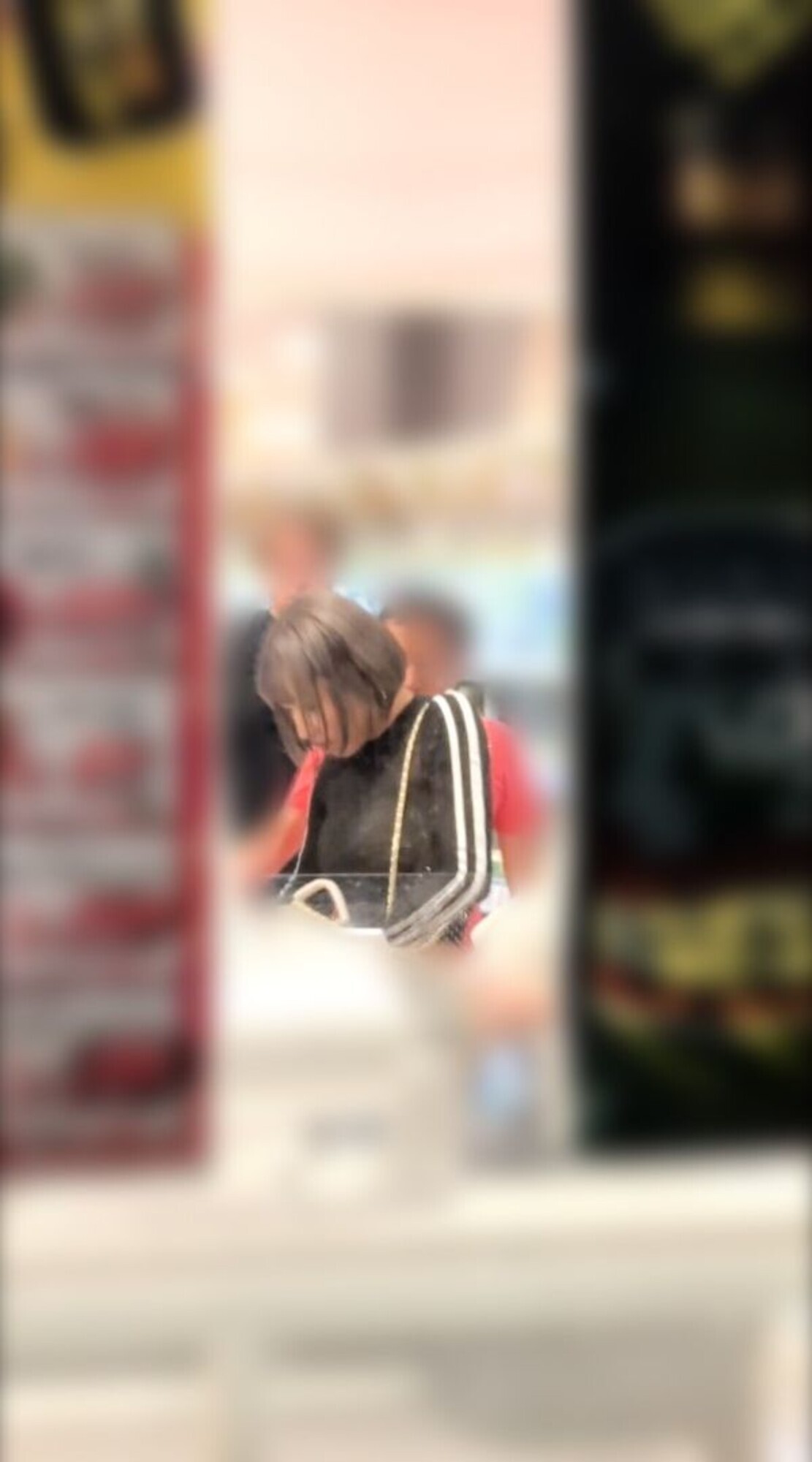 S区2Fショートカットスレンダー美ボディギャル 画像5