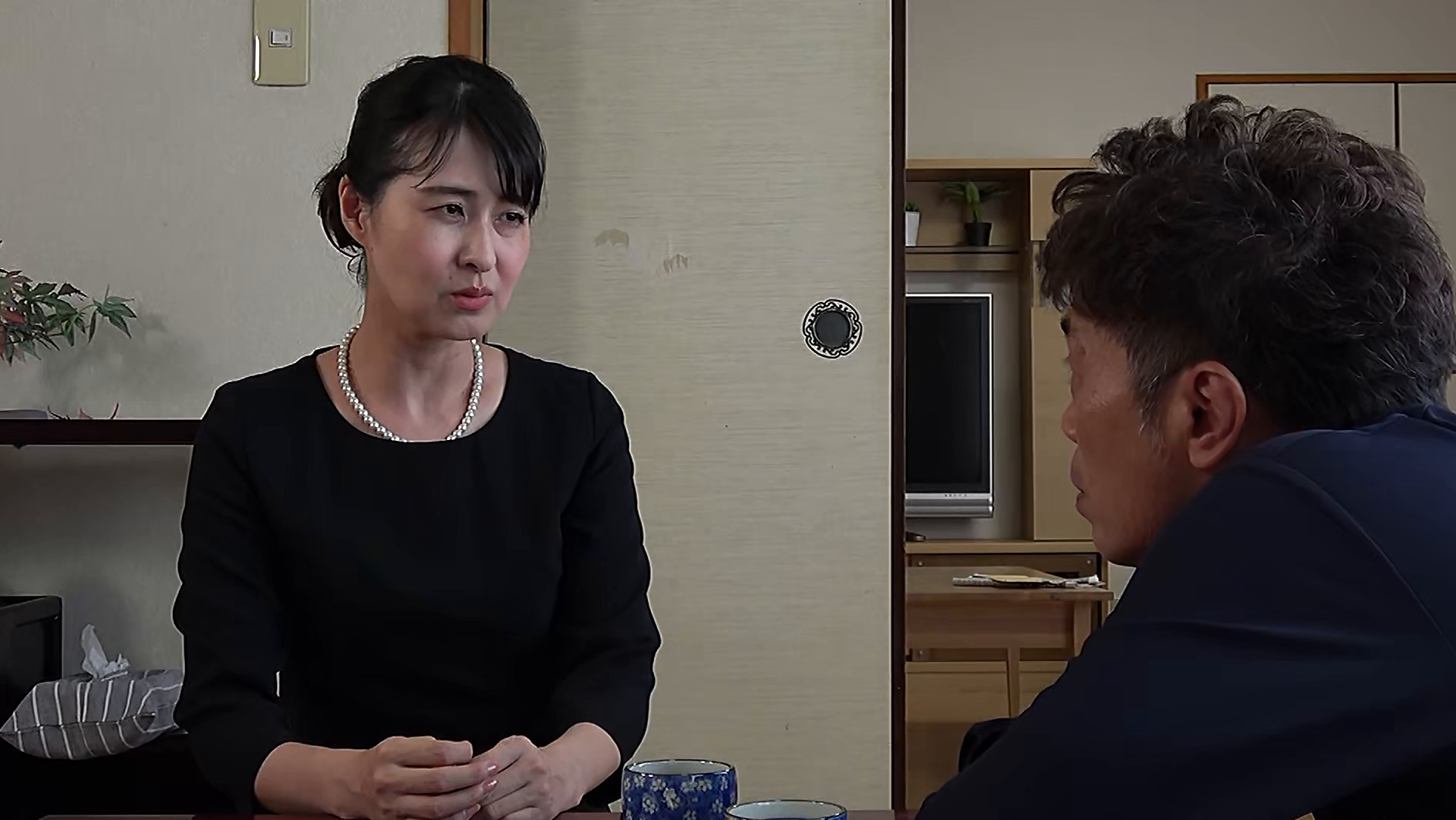 【四十路】芝居素人妻 礼子 46歳