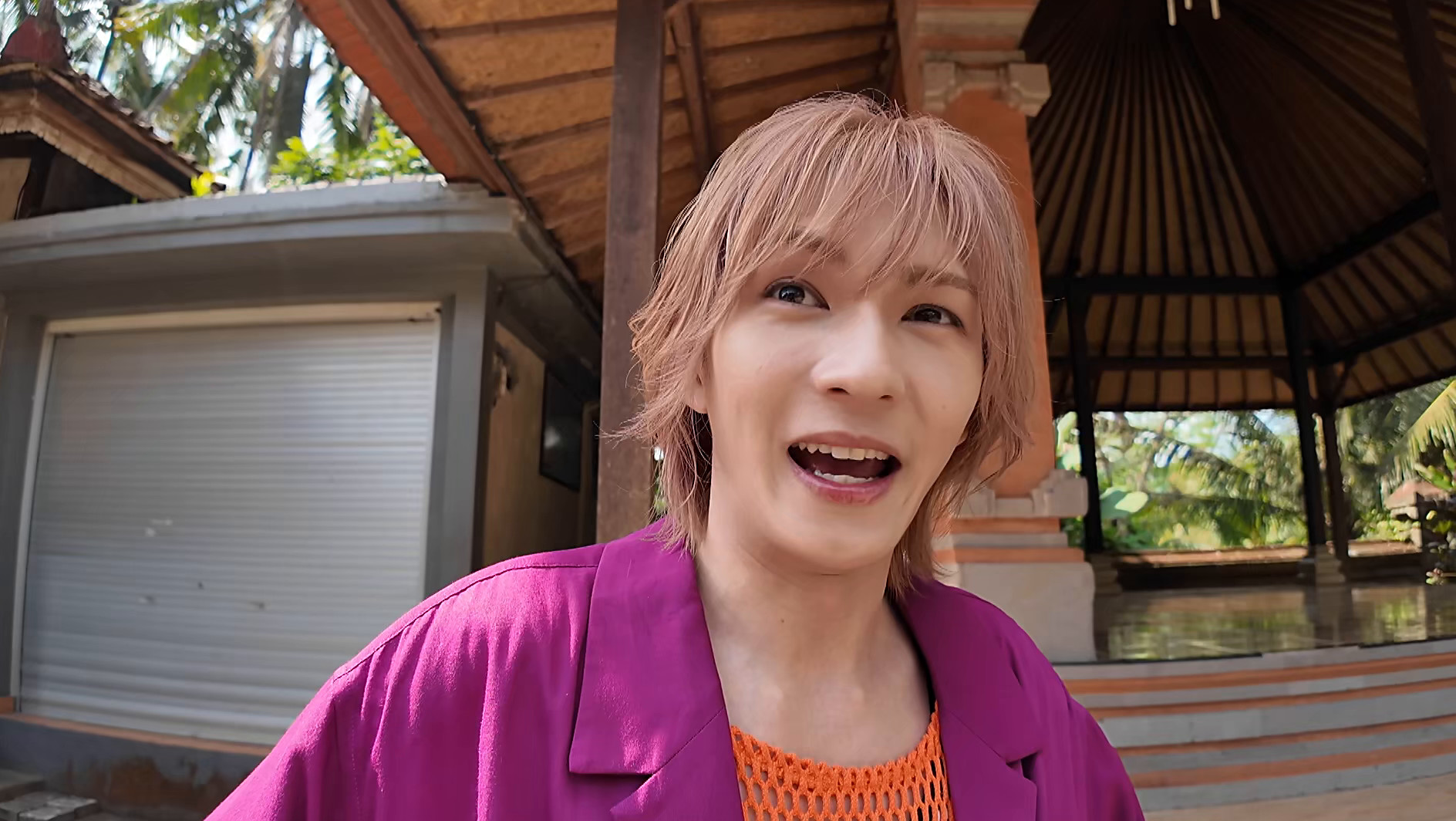 Bali Vibes「感謝」 ~トゥリマカシーを言わない猿はバナナ没収!~ 宮崎湧 1枚目