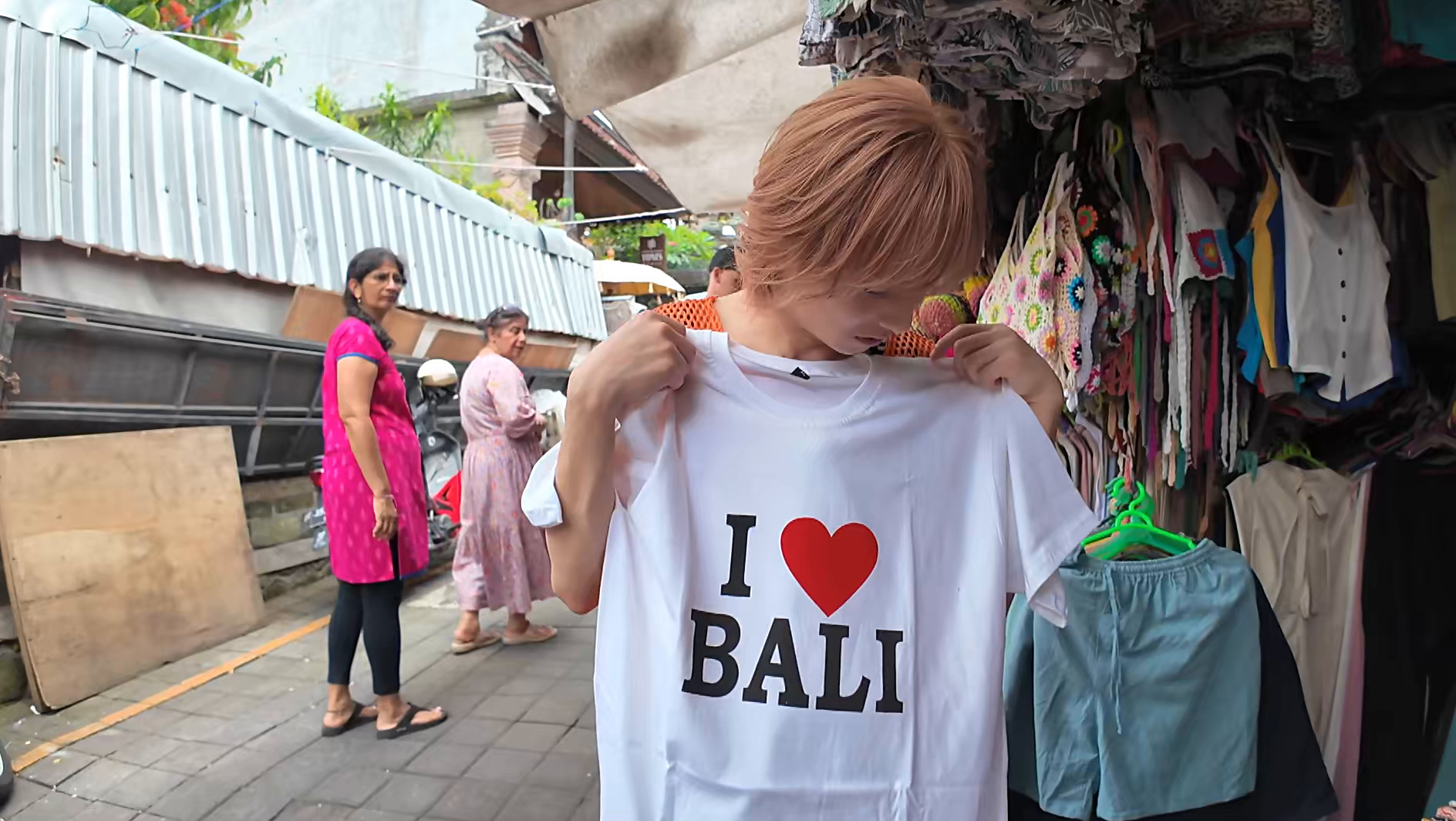 Bali Vibes「感謝」 ~トゥリマカシーを言わない猿はバナナ没収!~ 宮崎湧 3枚目