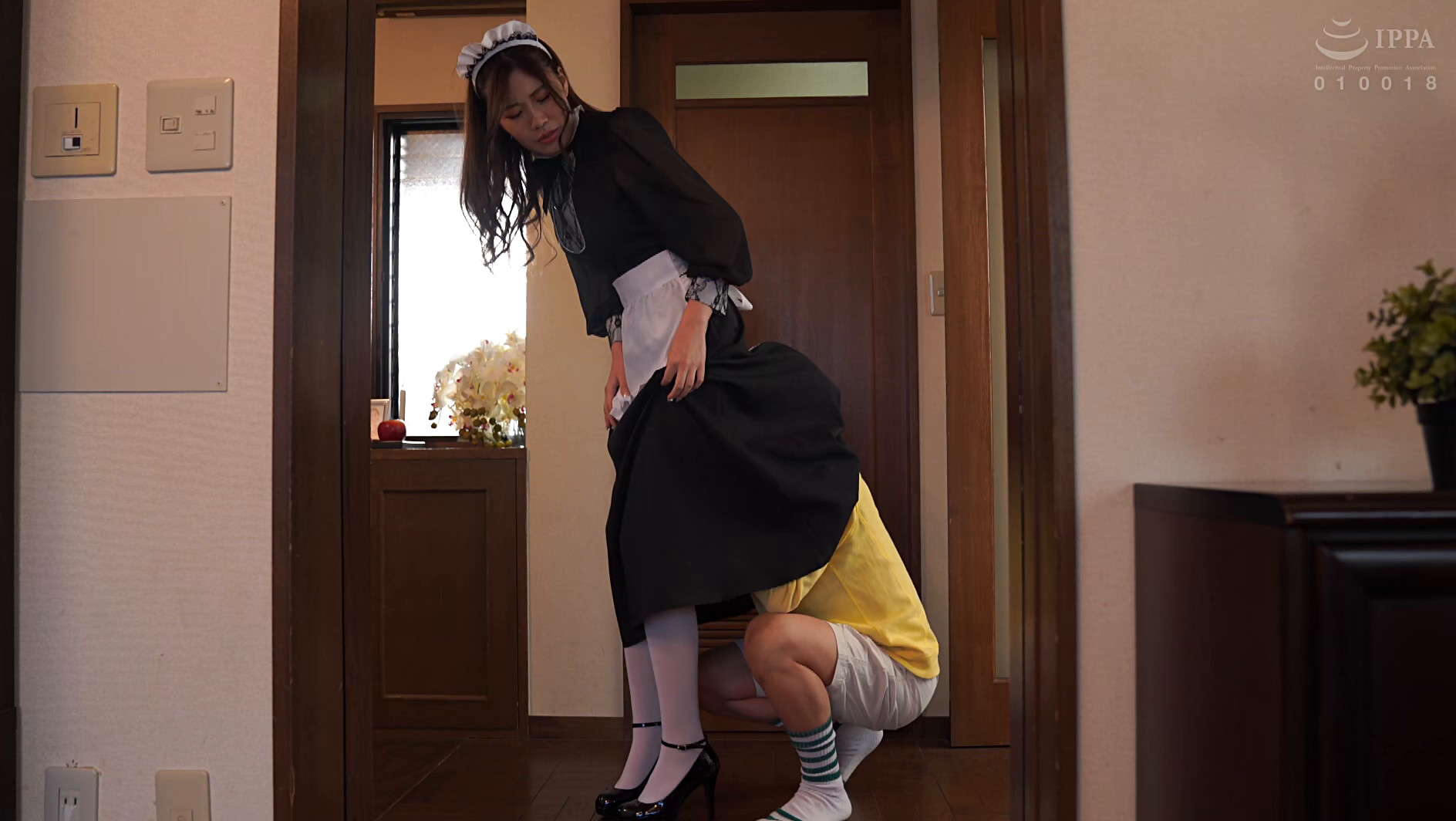 【エロ動画】高身長メイドとエロ悪ガキの〇日間生活 花宮あむ イメージ2
