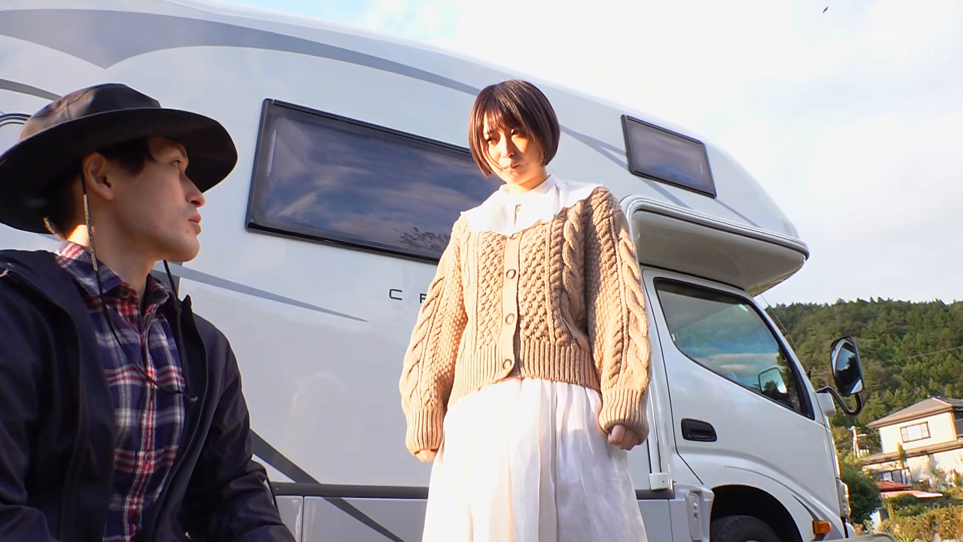 親友の彼女とキャンピングカー駆け落ちした週末、僕の人生で一番濃厚で充実した中出しSEXに蕩け堕ちた。 深田結梨 画像3