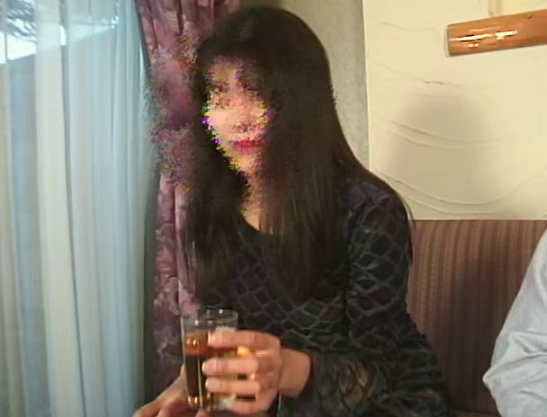 名器自慢!花咲く人妻 画像16