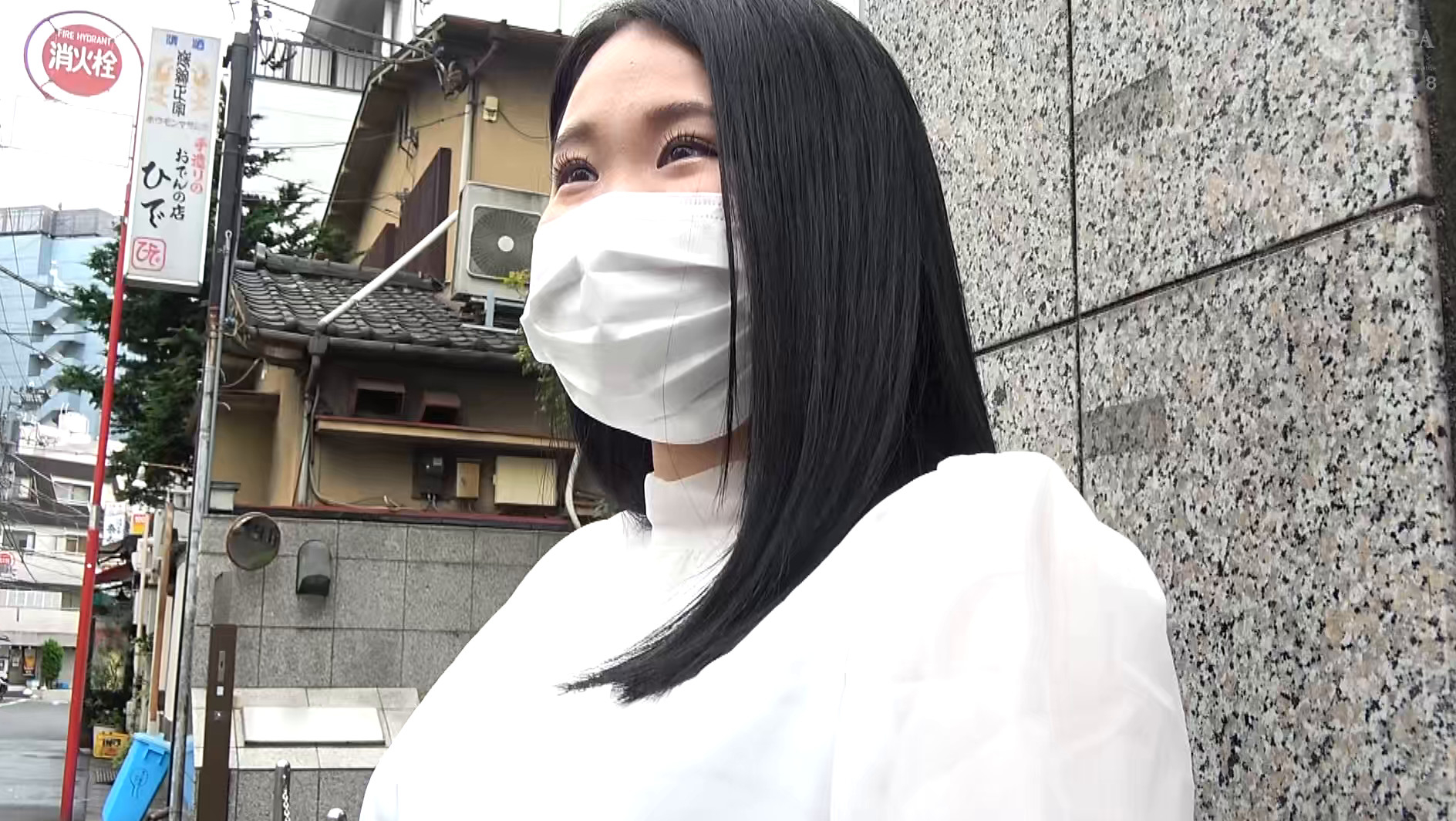 会社をサボって人妻不倫 裏渋谷でナンパした人妻さんと昼からラブホ 副業目的で撮影して小遣い稼ぎのAV発売!! 画像1