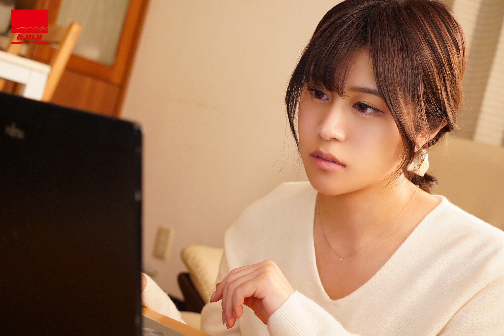 偶然の再会とNTR 一ヶ月射精我慢で妊活中の僕は元カノの騎乗位に一切抵抗出来ず全く動かない状態で膣奥に搾り取られた。 奥井楓 画像15