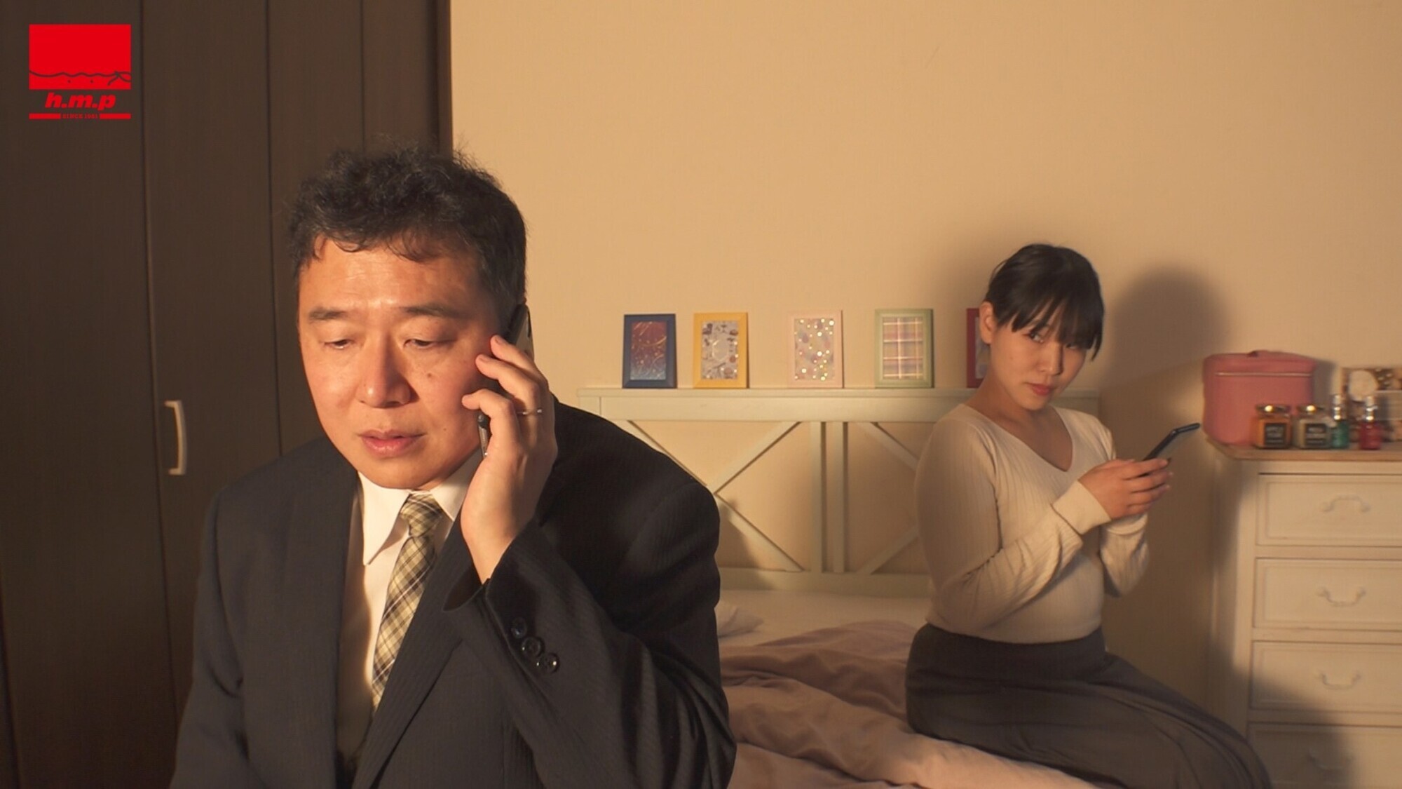 倦怠期でセックスレスの子育て夫婦。だけど俺は妻とヤリたい!ゴム無しで思う存分中出しSEXがしたい!やっぱり妻がイチバン好き。 新村あかり 画像4