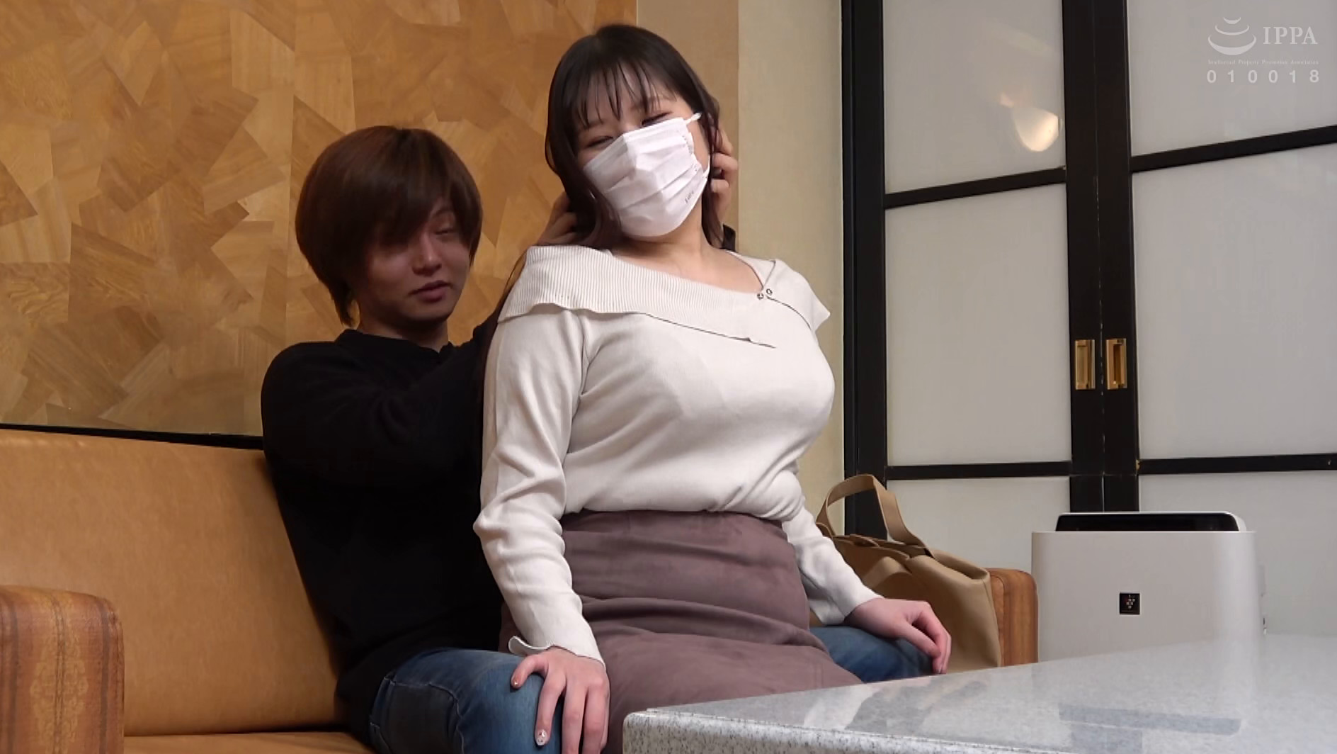 美人妻ナンパ ラブホで生中出し4時間overワンチャン不倫253分 画像1