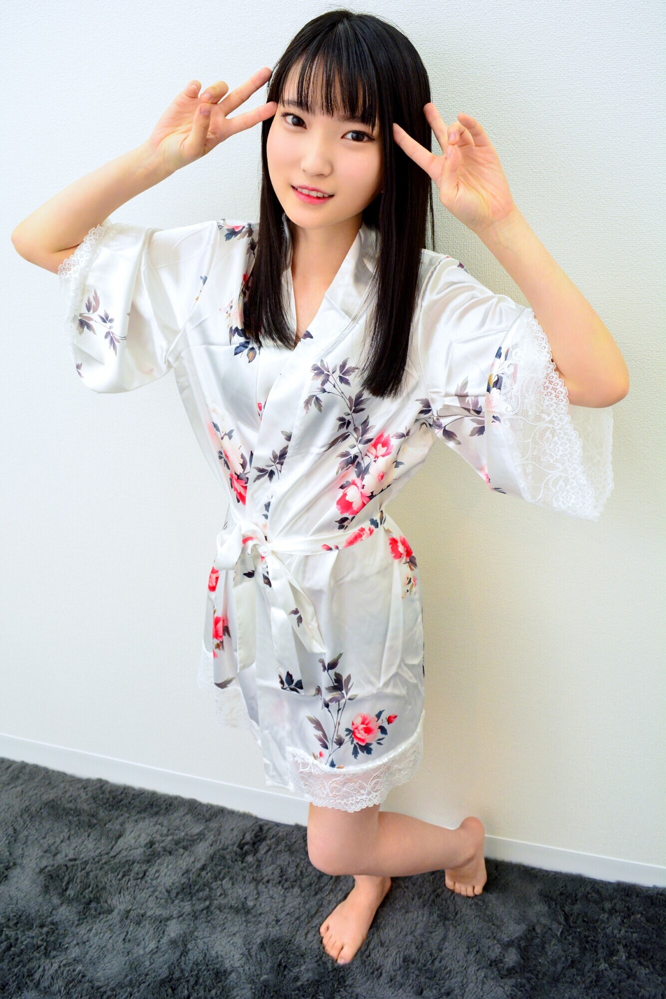 素人パンチラ in 自宅で個人撮影会 vol.99！ 鮮度抜群な果物の様にみずみずしいフレッシュさ溢れ出る可憐な清純ガールたち大豊作の恥じらい撮影会！！ 画像14