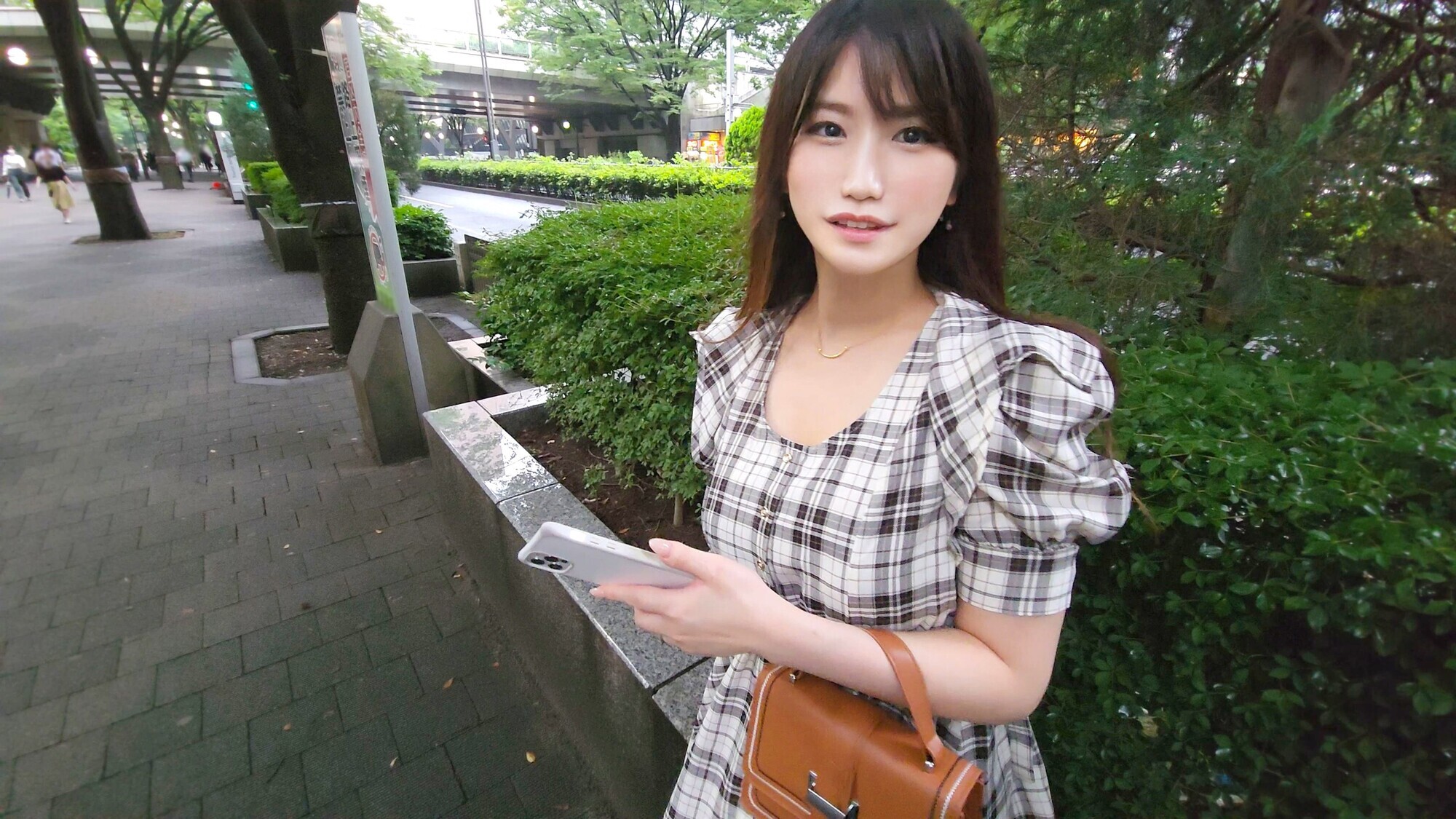 【長身むっつりスケベ】マジメ系人妻OLちゃん25歳 恥ずかしがり屋のM奥さまがはっちゃけイキ狂う中出し浮気【Fカップ美巨乳】