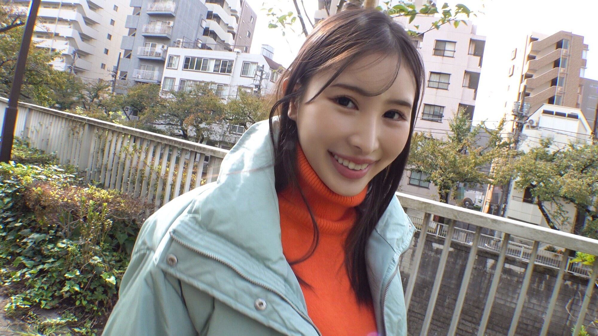 派遣先の家の男と必ずSEXしてしまうエロ過ぎる美人家政婦 家族に仕事とウソをついてイケメンヤリ〇ンと中出しSEX 画像2