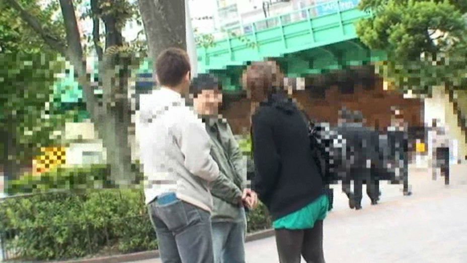 捕獲した素人娘が素人男を逆ナンパ Ⅲ 画像3