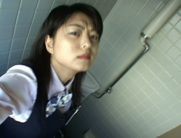 女子銀行員と女子歯科技工士とゼネコンOLを口説き職場内でオナニー、付近でハ○る 画像11
