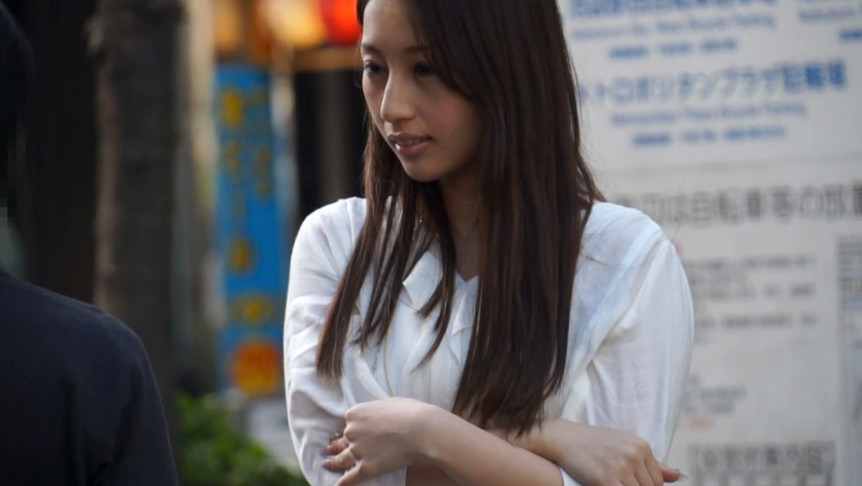 素人がいっぱい!!潮吹きお姉さんから初撮りウブッ娘までイマドキ女子たっぷりGETで4時間SP 画像1
