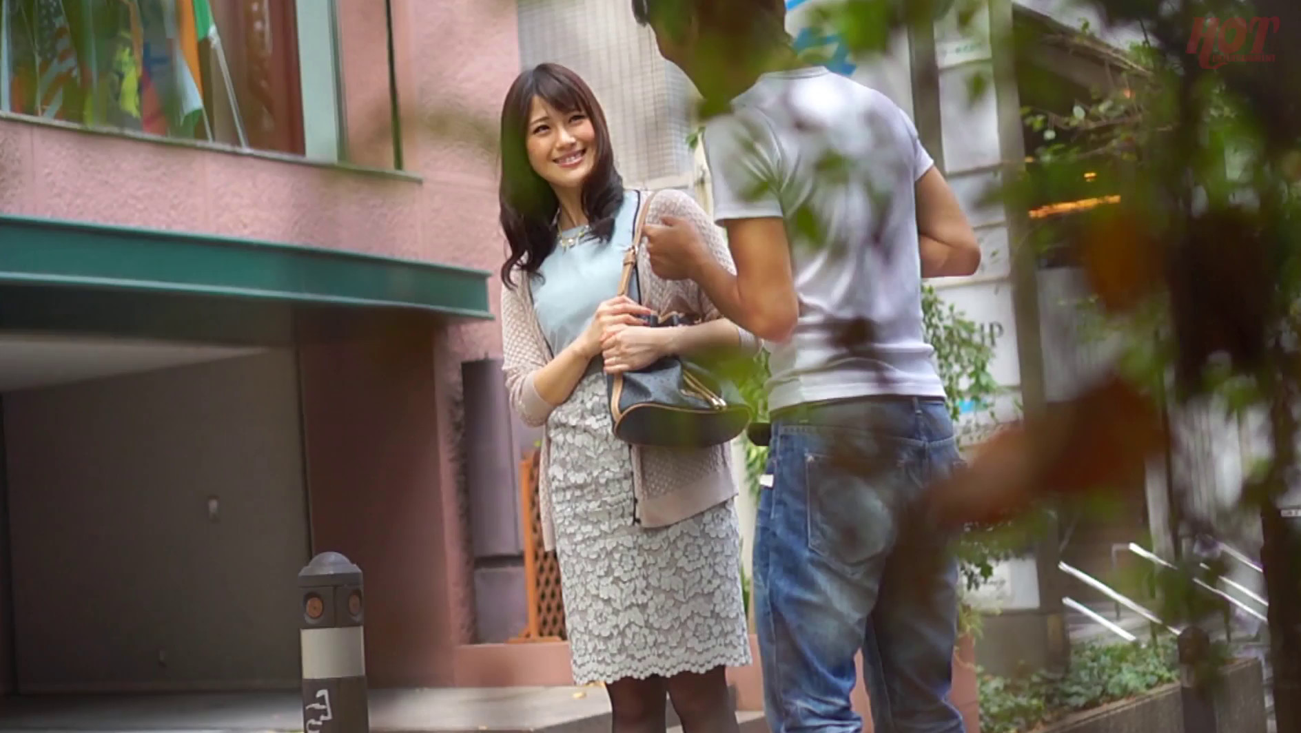セックスレスだからこそ溢れ出てしまう牝の匂い そのいやらしさに限界勃起!フェロモン妻 12人4時間 2 画像9
