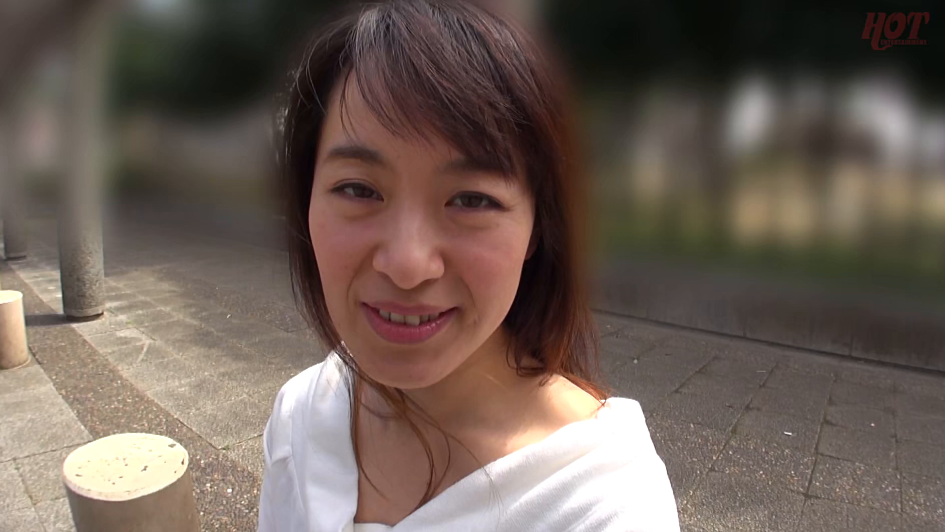 見たくないですか?商店街で見かける地味なおばさんがどんなふうに乱れるのか?大人しそうな外見からは、想像も出来ない激しさで久しぶりの快楽に溺れてイキまくる、濃厚中出しSEX 2 16名 画像1