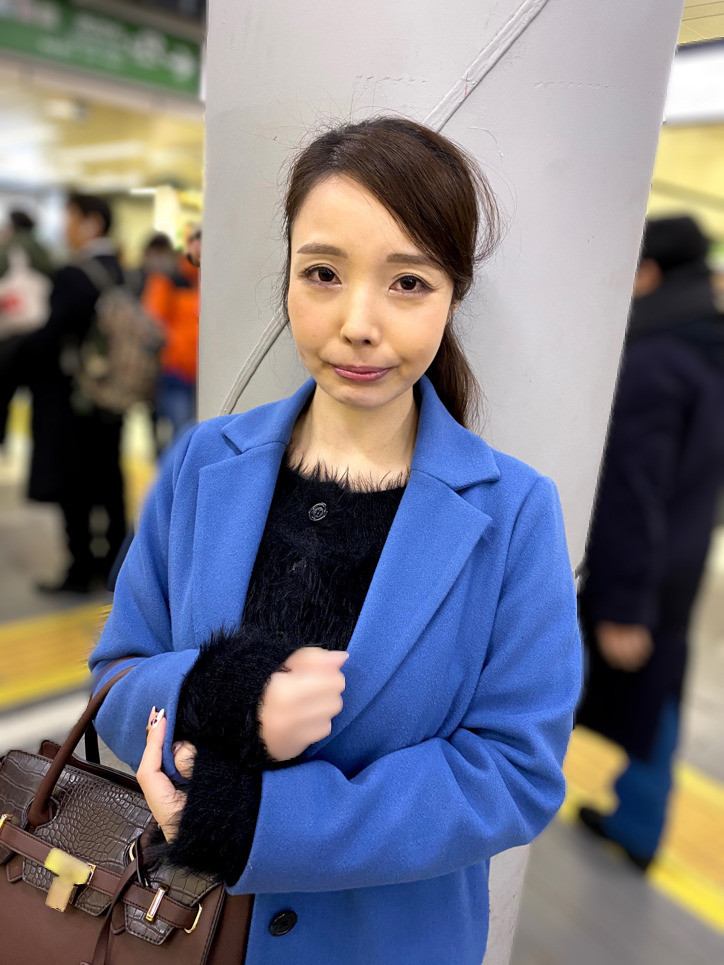 訳ありシロウト妻 出会い系アプリ課金でGETした令和美人妻 えま35歳