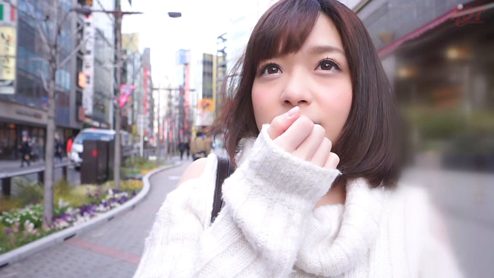 シロウトさんに素股のお願い! 2 素股だけ!!ね?入れないから!と擦り付けた結果。感じてきたところに一撃!ズボッと入れちゃいました!! 12名 画像1