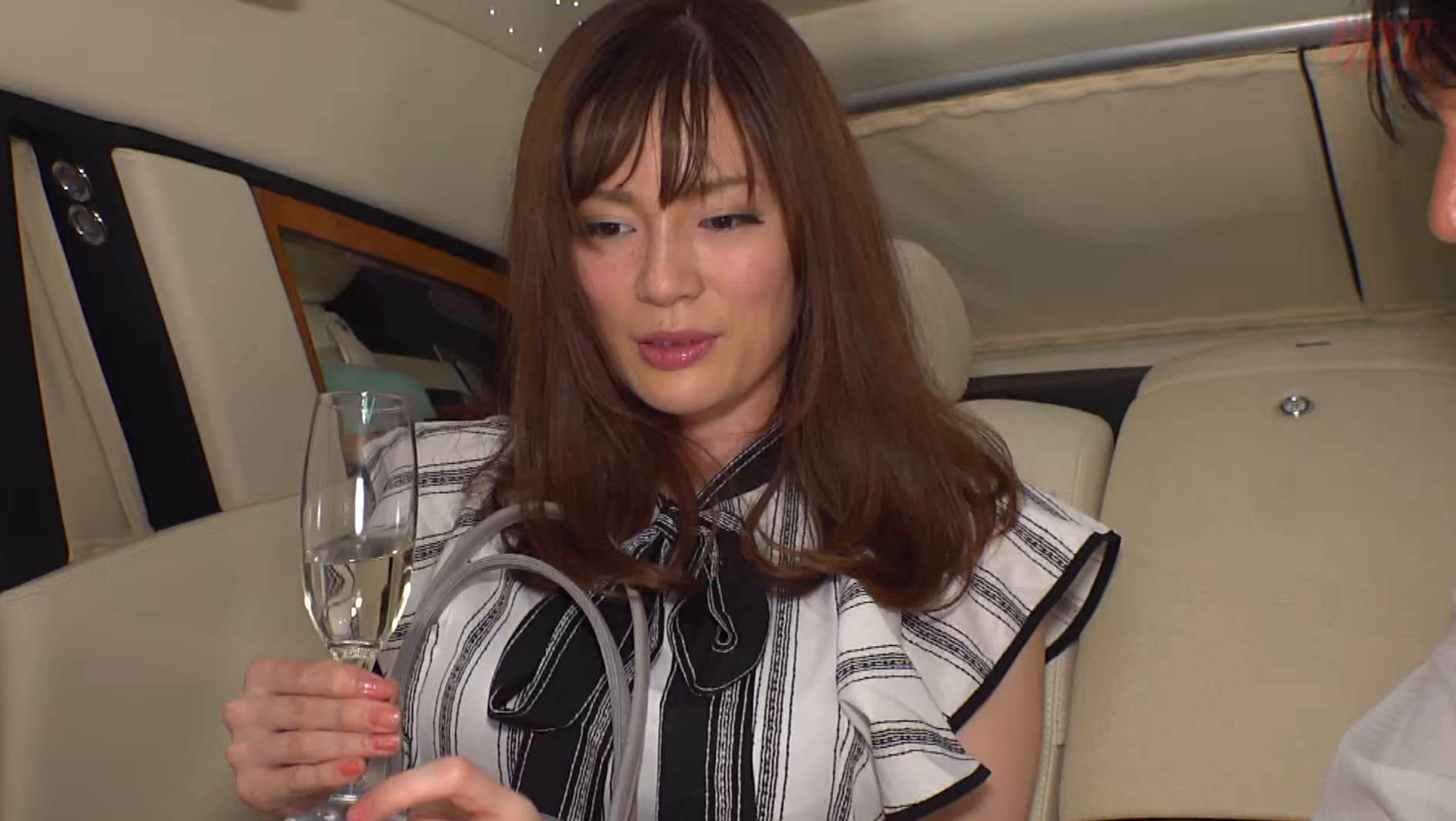 ハイスペック妻限定 いい女しかいない銀座・赤坂・表参道 人妻セレブナンパEX 2 画像1