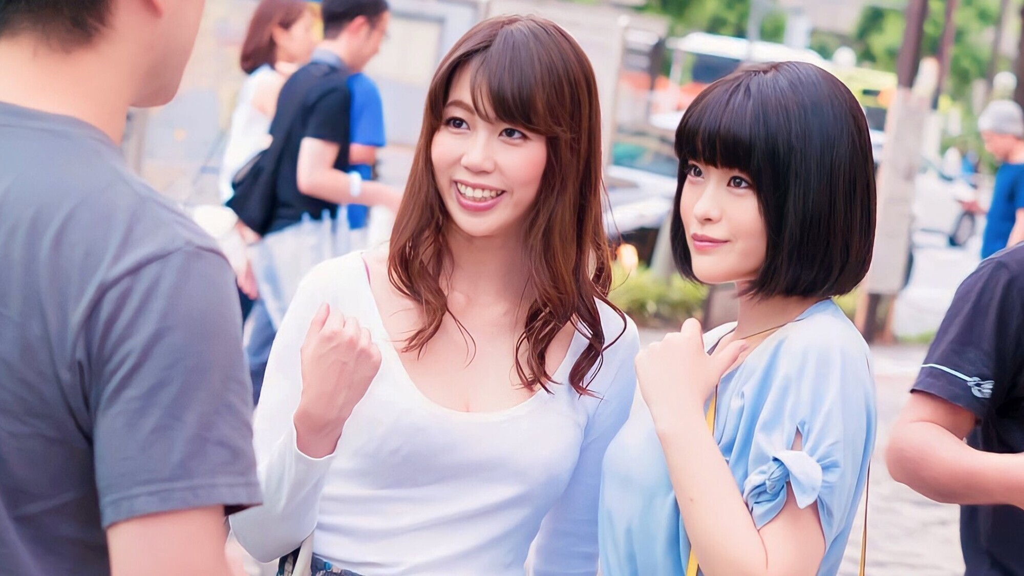 母娘ナンパ イクッ!!娘に見られてどんどん感じまくってしまう母!! 特選02 画像1