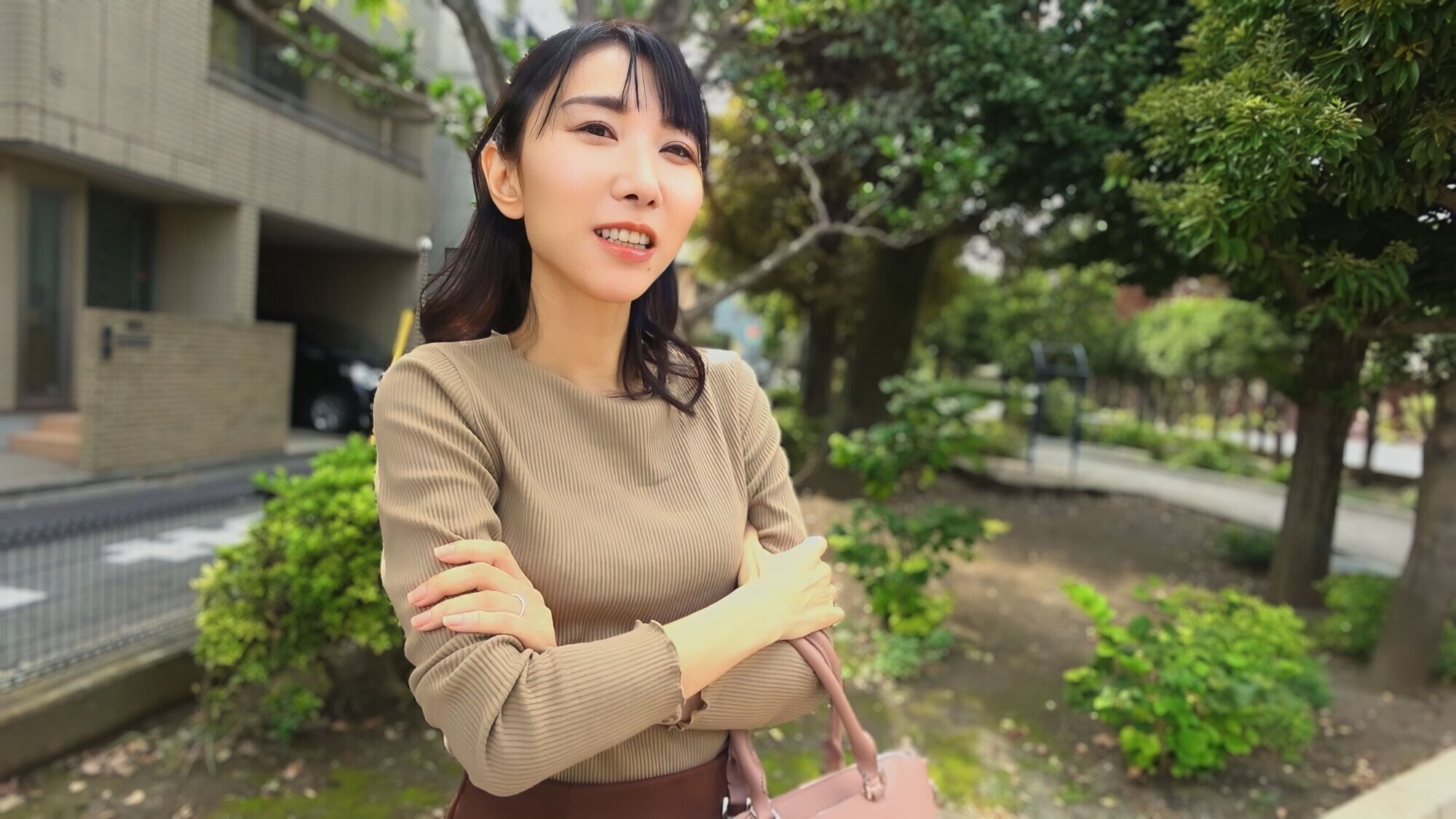 【エロ動画】美熟女ハメ撮り プレミアム ～地方都市の人妻と待ち合わせして即SEX～ 配信限定vol.2 イメージ6