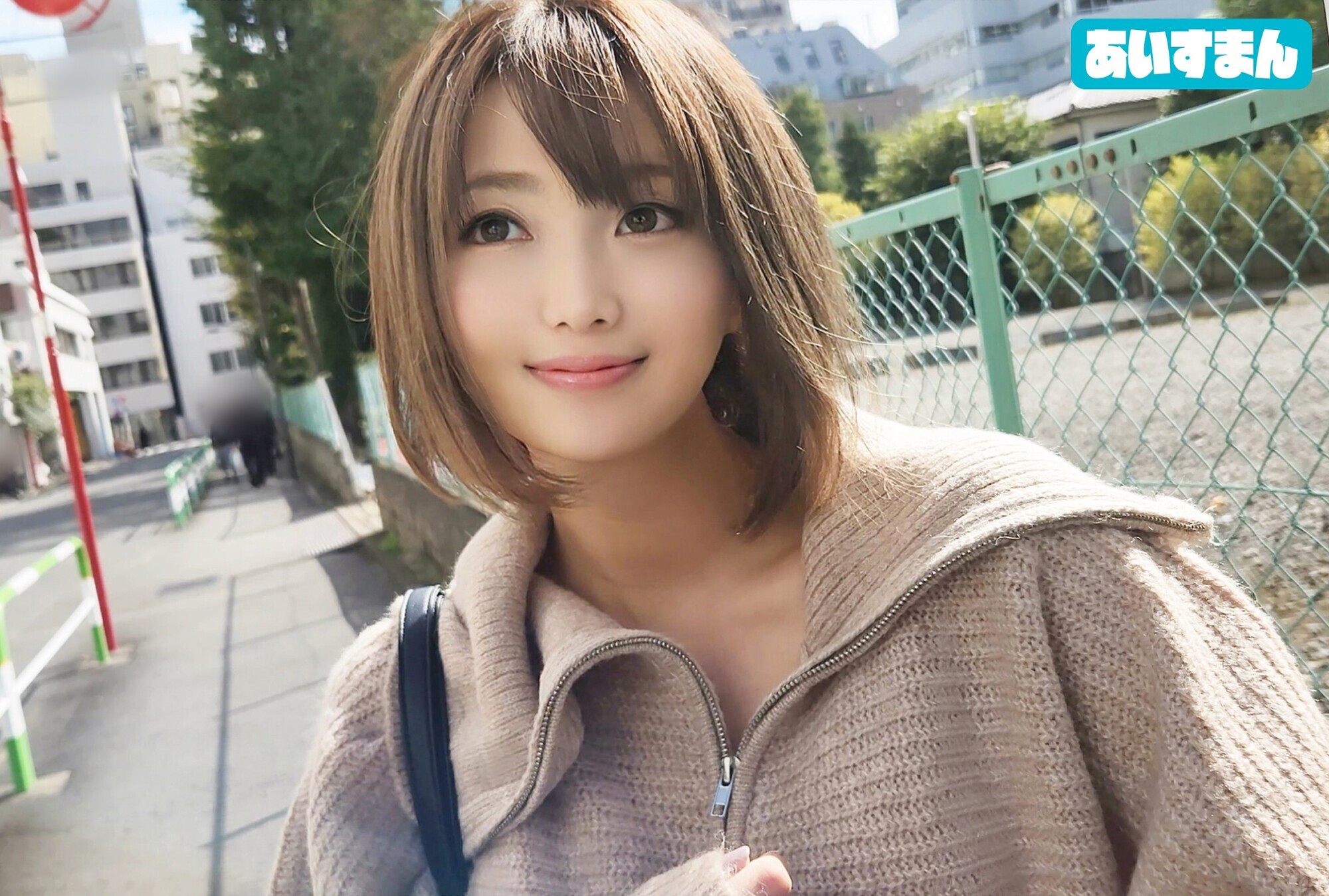 【ガチセックス狂】快感に取りつかれた変態ドM痴女27歳。イケメン鬼チ○ポでイグイグま○こ&喉∞絶頂潮吹き中出しハメ撮り【ぶっ壊れビッチ!!】 画像1