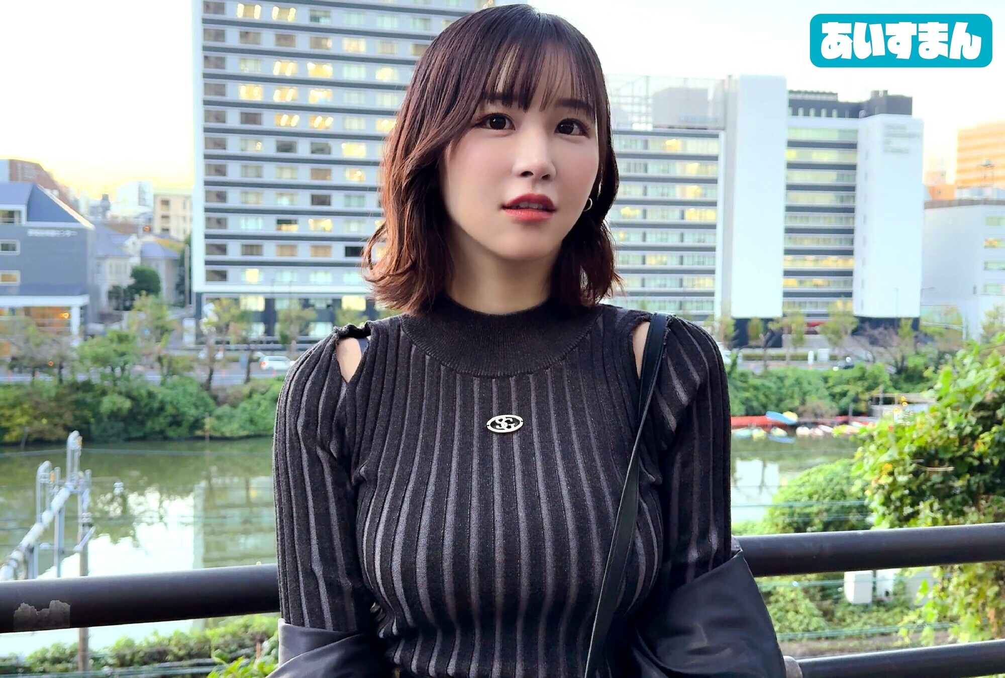 超塩対応女がプレイに入った瞬間マゾスイッチオンでいいなりビッチ化wwジャ〇ーズも御用達の何でもアリ激ヤバ会員制超高級風俗店勤務SSS級ドMデリ嬢 ゆみちゃん28歳 画像2