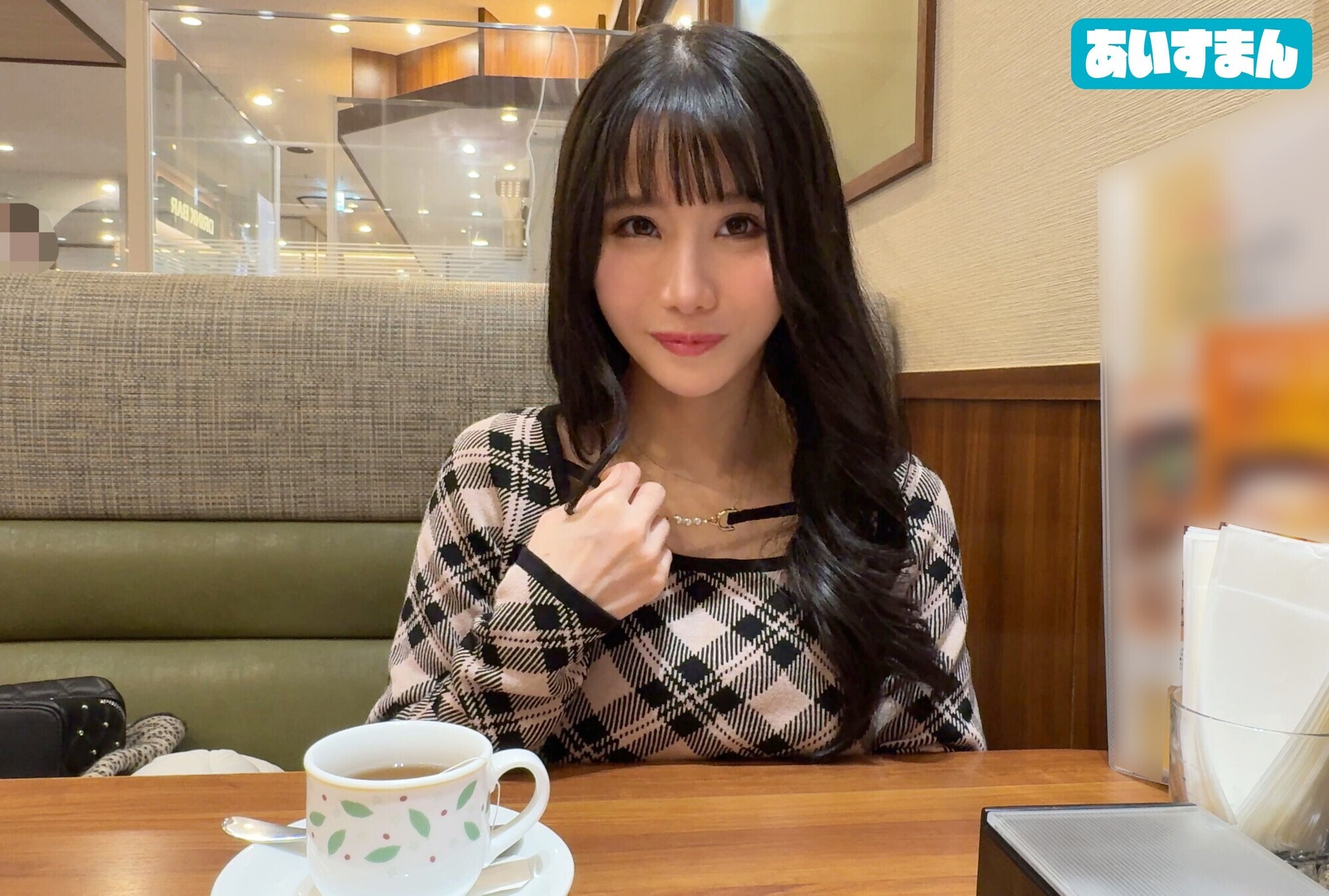 マジキチハード系同人AVオファーしたら覚悟キメて出演承諾ww暴露系インフルエンサーに彼氏とのセク〇ス画像晒され鬼バズ炎上引退爆乳グラドル ももちゃん 26歳 画像2
