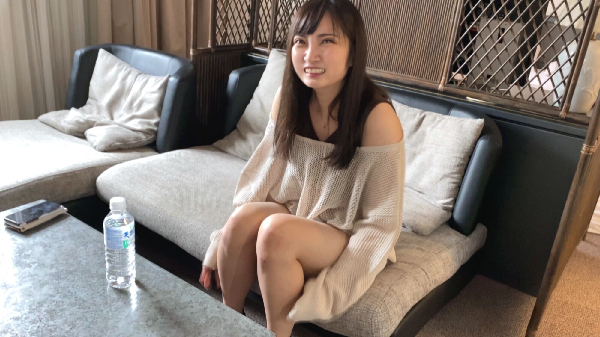 ギャルファッションの美少女!!中出し2回戦 画像1