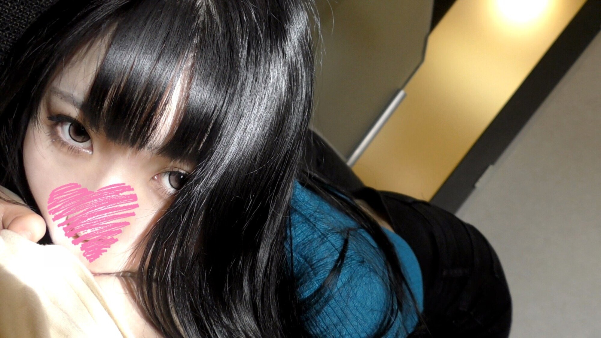 顔出し【個人撮影】黒髪ロングの美少女とハメ撮り映像流出_S級素人娘に連続種付けSEX
