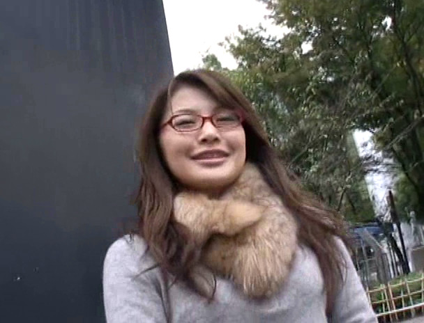 人妻温泉 初めての不倫旅行01 画像1