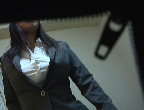 不動産営業レディ 物件案内中の赤裸々映像が流出 同期入社2年目のライバル3人「ヒミツの契約獲得テクニック」 画像17