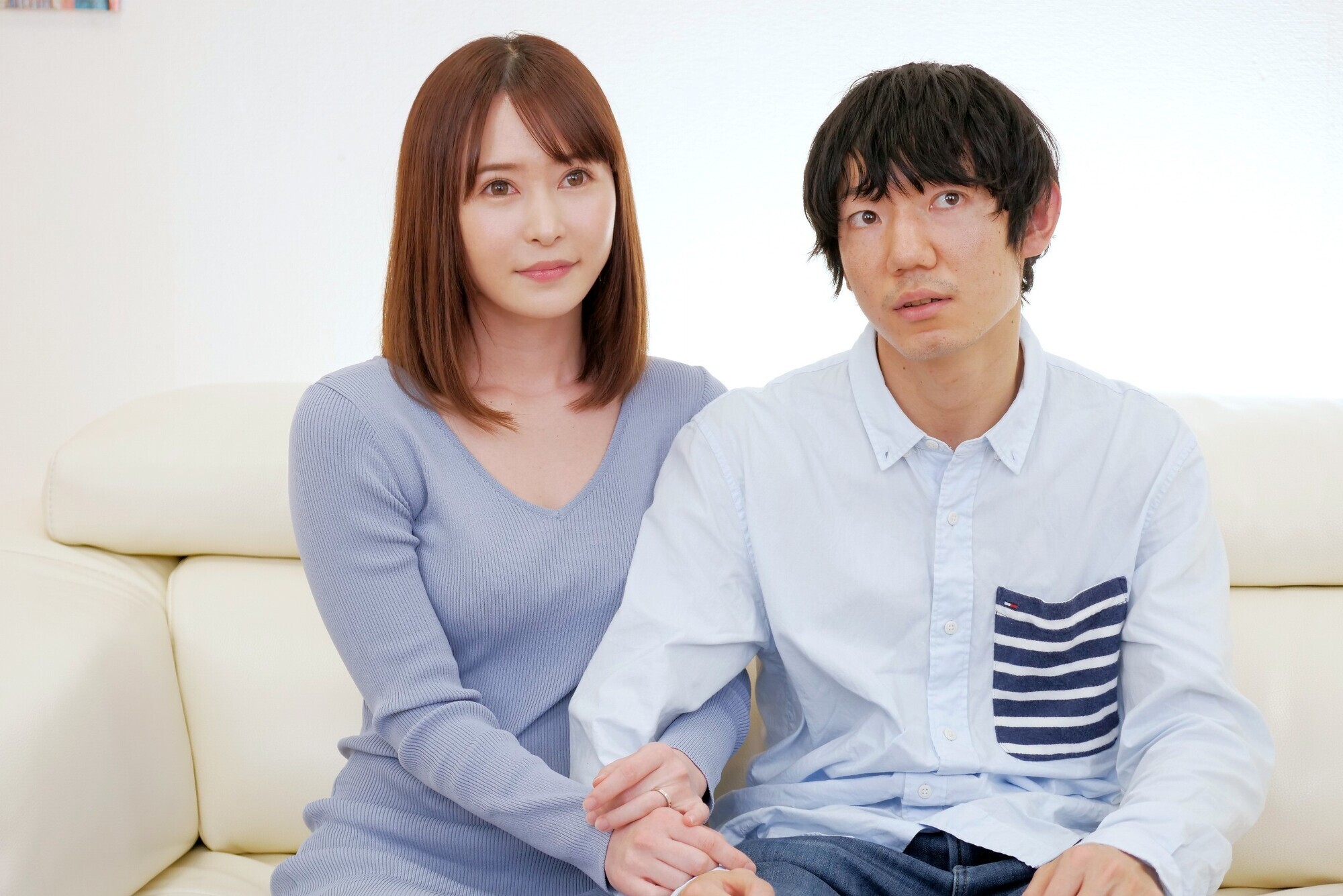 「妻が若くて綺麗なうちに裸を写真や映像に残したい」メモリアルヌードフォト撮影 私の妻を寝取って下さい。 さやかさん