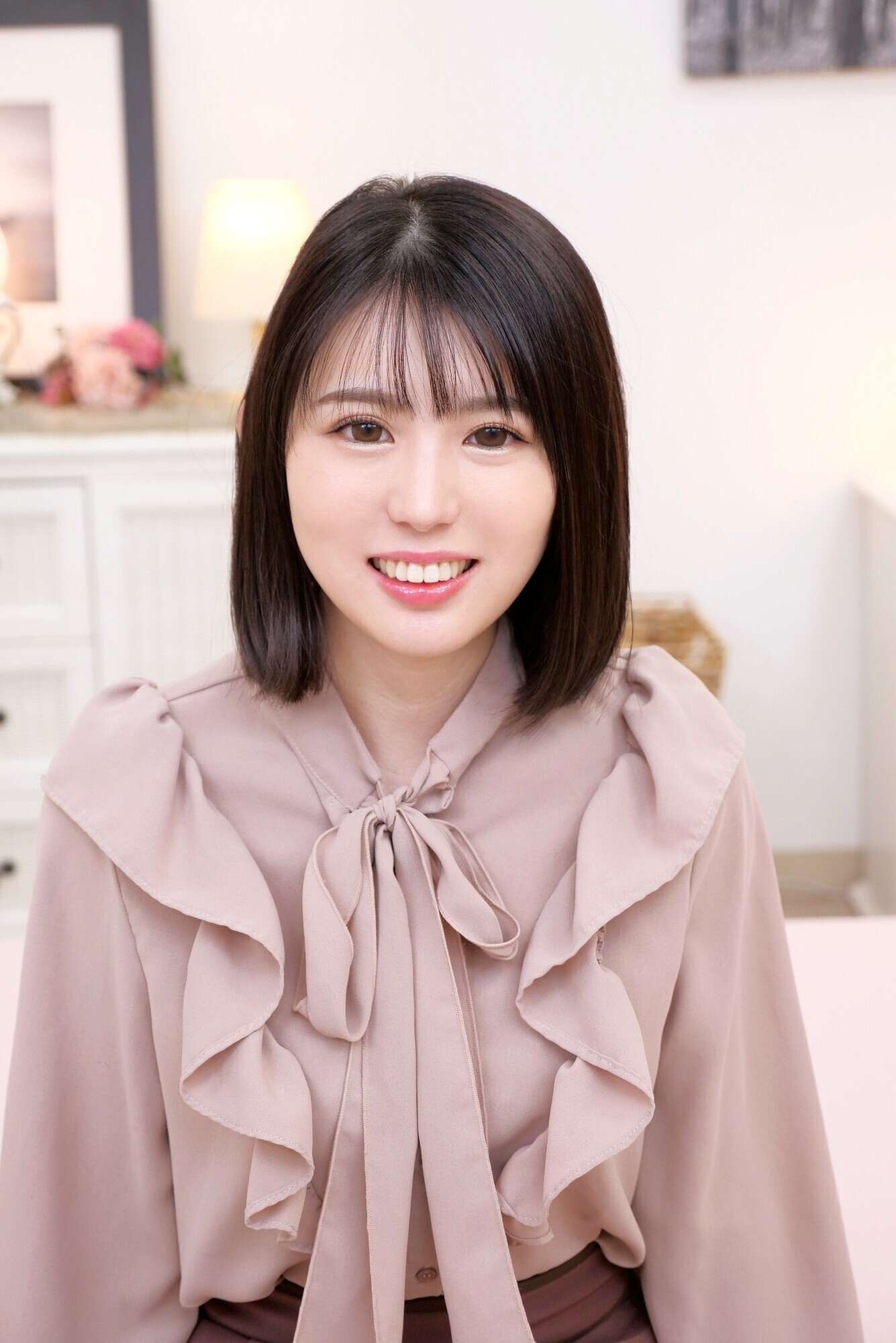 仲良し姉弟が賞金欲しさにエロミッションに挑戦!禁断の近親相姦!絶倫弟が美人姉にガチ発情!何度も中出し! 画像1