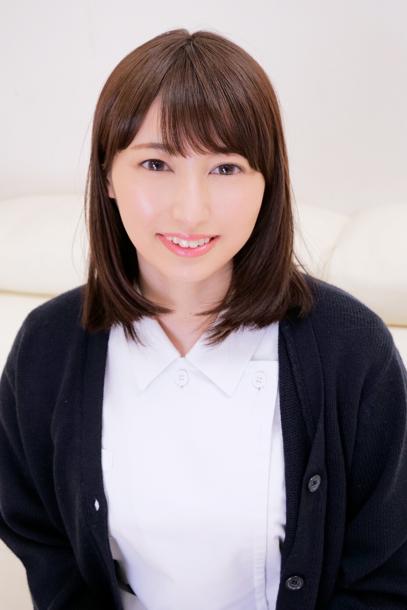 美人ナースさん!「早漏に悩む男の暴発改善のお手伝いしてくれませんか?」 男性器慣れしているようで意外とウブな看護師さんが早漏すぎるチ〇ポにムラムラ膣キュンしちゃって生中出し! ひとみさん 画像1