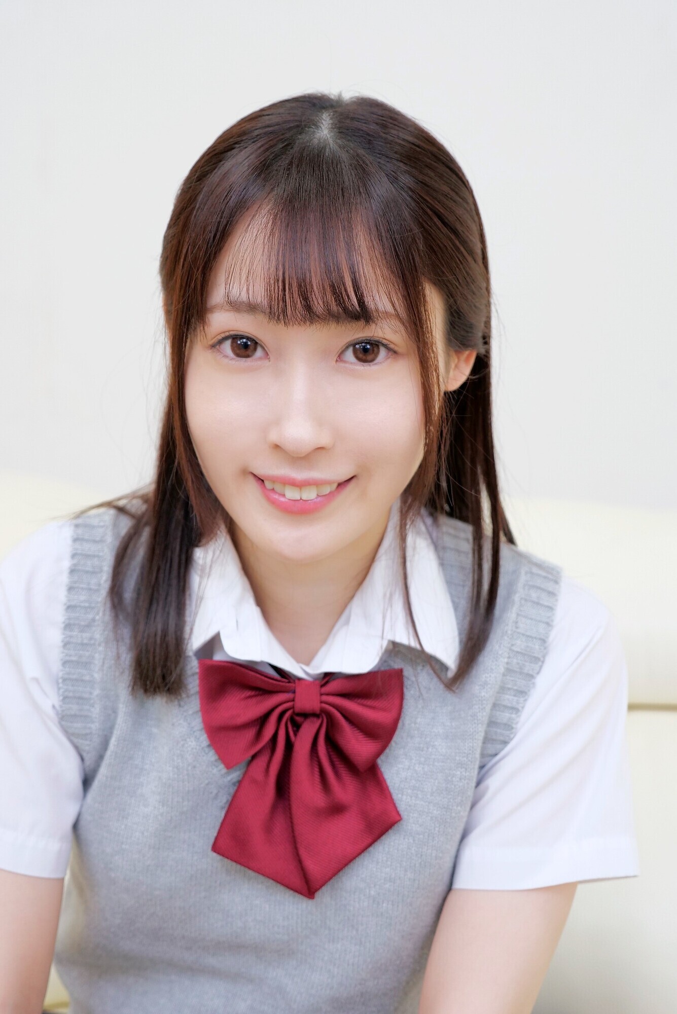 10代ウブ美少女女子校生限定！1人じゃイケない男性とドキドキ相互オナニー鑑賞してみませんか？見つめ合いオナニーで感じすぎちゃったマ◯コに生ハメ中出し！