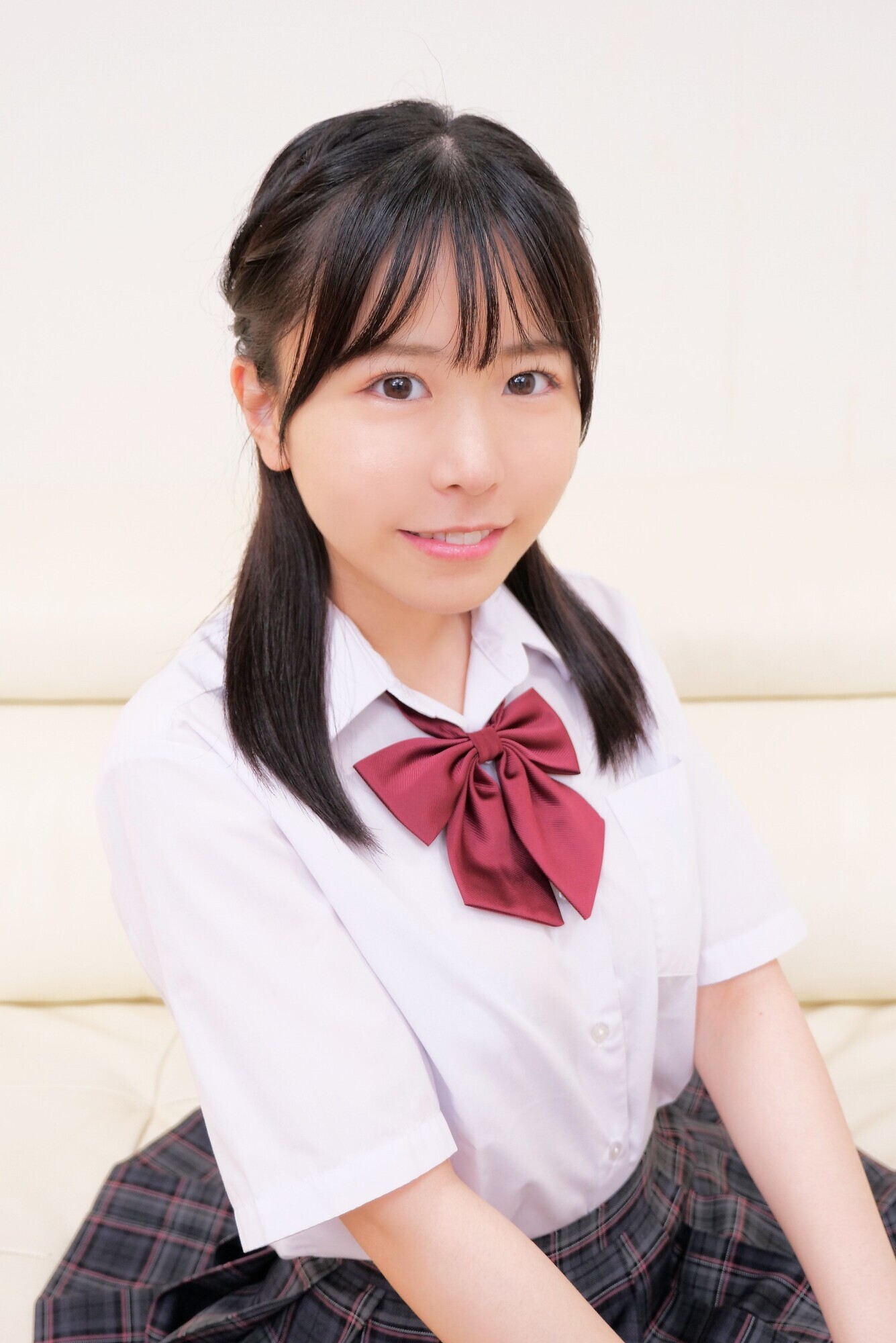 素人女子校生ガチナンパ！ 彼氏が出来たばかりのうぶっ娘が初イキチャレンジ！ イク寸前で焦らしまくったら、パンティが思春期愛液でビッチョビチョ 赤く火照った発育中ボディに念願の極太チ◯ポを挿入したらエビ反り痙攣イキまくり！ こなつちゃん