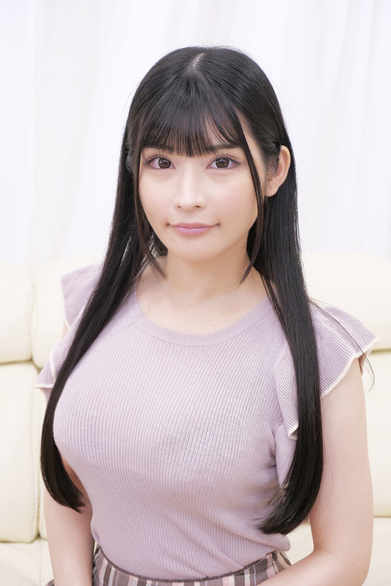 乳首敏感体質改善プロジェクト！ 素人女子大生が挑戦！ 凄テクAV男優のイっても止めない乳首責めで敏感女子に大変身！ 常に乳首でイキながら痙攣絶頂中出しSEX！ さくらちゃん