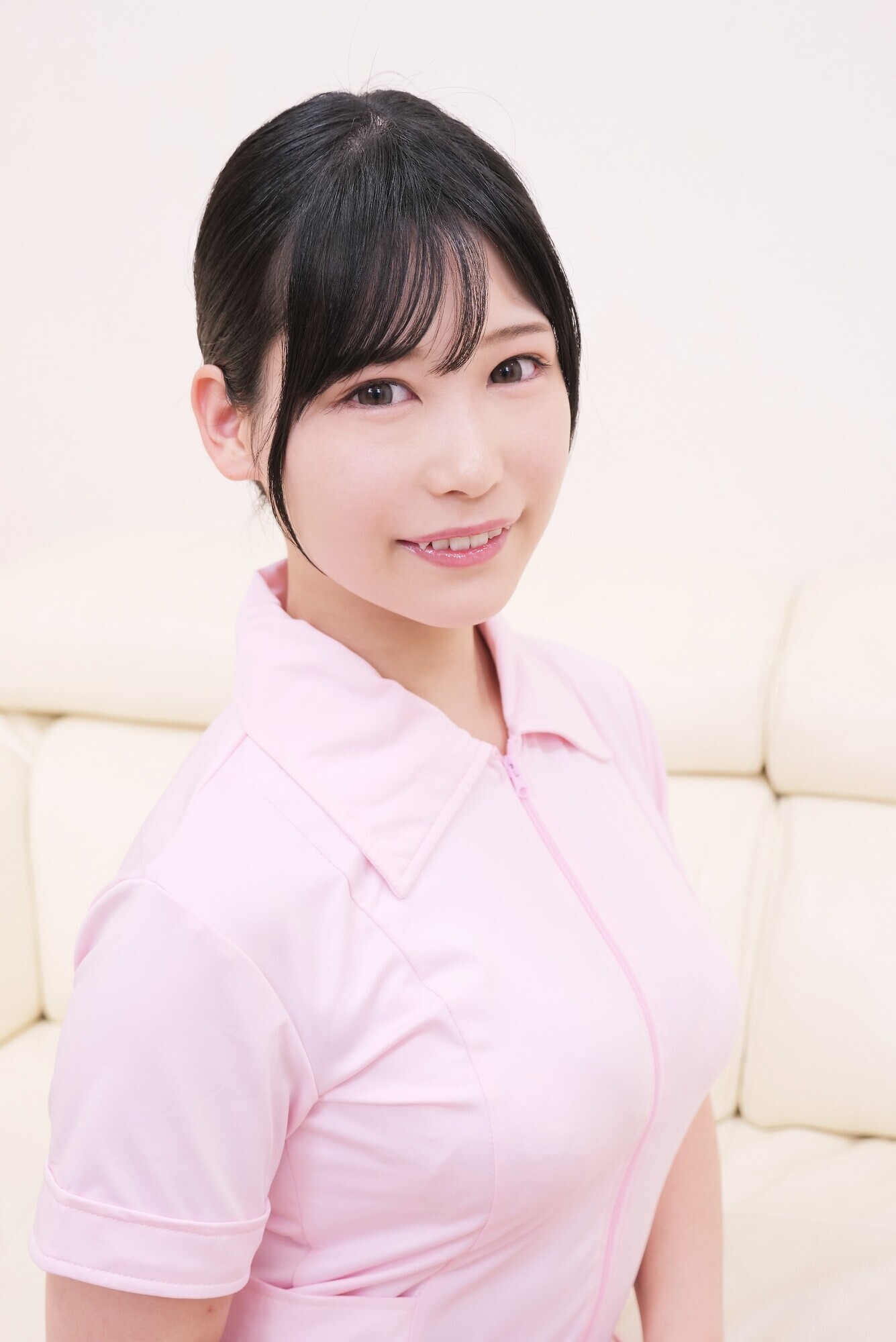リアル白衣の天使ナースさんにインポで童貞に悩む男のオナニー介抱してもらいました!! 美し過ぎる裸体のナースにギン勃ちしたチ〇ポをズブリ!生中出しで童貞卒業させてくれました! ひまりさん 画像1