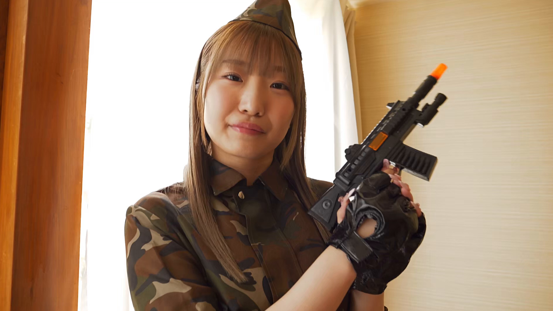White Peach 白咲ももな 画像1
