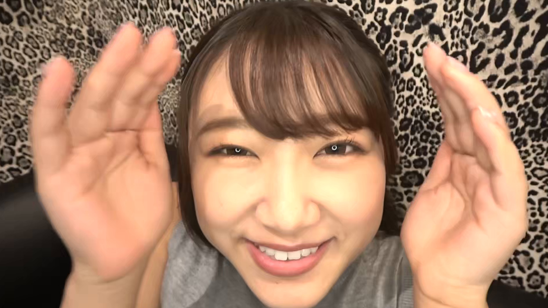 Ⅰカップのセフレと彼氏とのデート後にホテルでイチャイチャハメ撮り 画像2