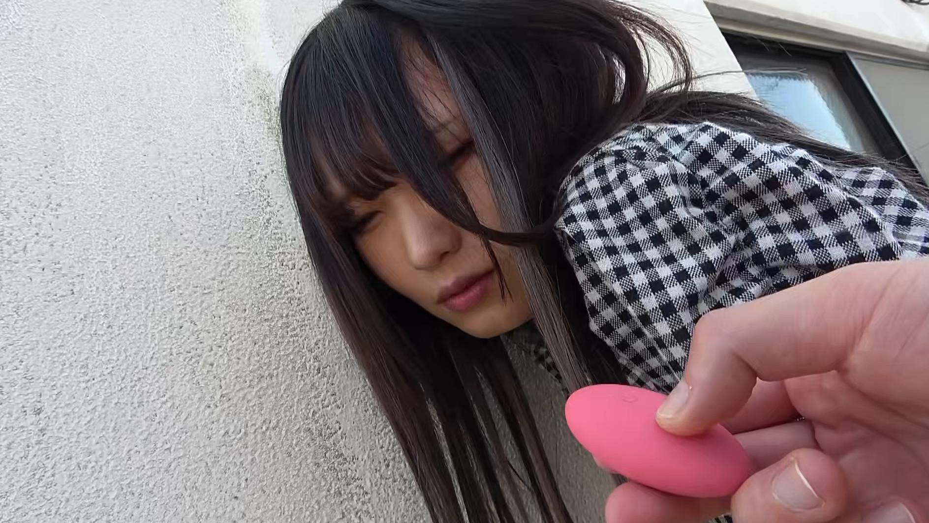 ドMなのに彼氏が責めてくれない欲求不満美少女をリモバイで辱め、ホテルでハメ撮り 画像1