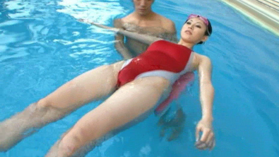 憧れの競泳水着インストラクター 桜リエ 画像3