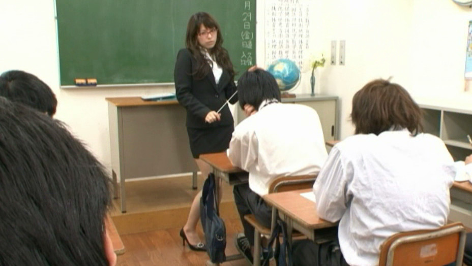 楽しくエッチに性教育! かなで先生が教えてあげる 音羽かなで 画像2