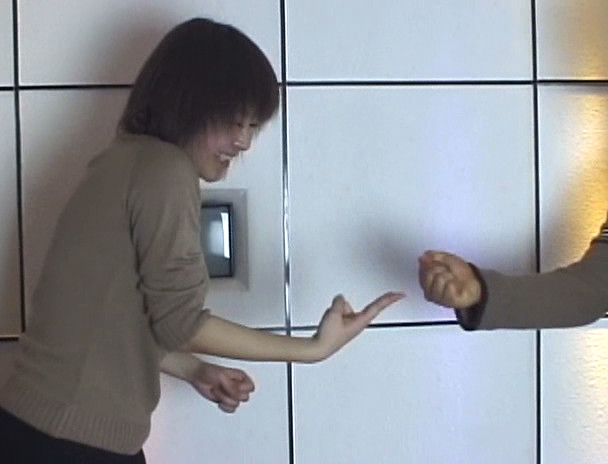 野球拳 ジャンケンに勝って彼女たちを脱がしちゃえ!! 画像2