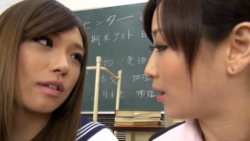絶対にしてはいけない人を(レズる)●る 3 川上ゆう×瀬名あゆむ 画像1