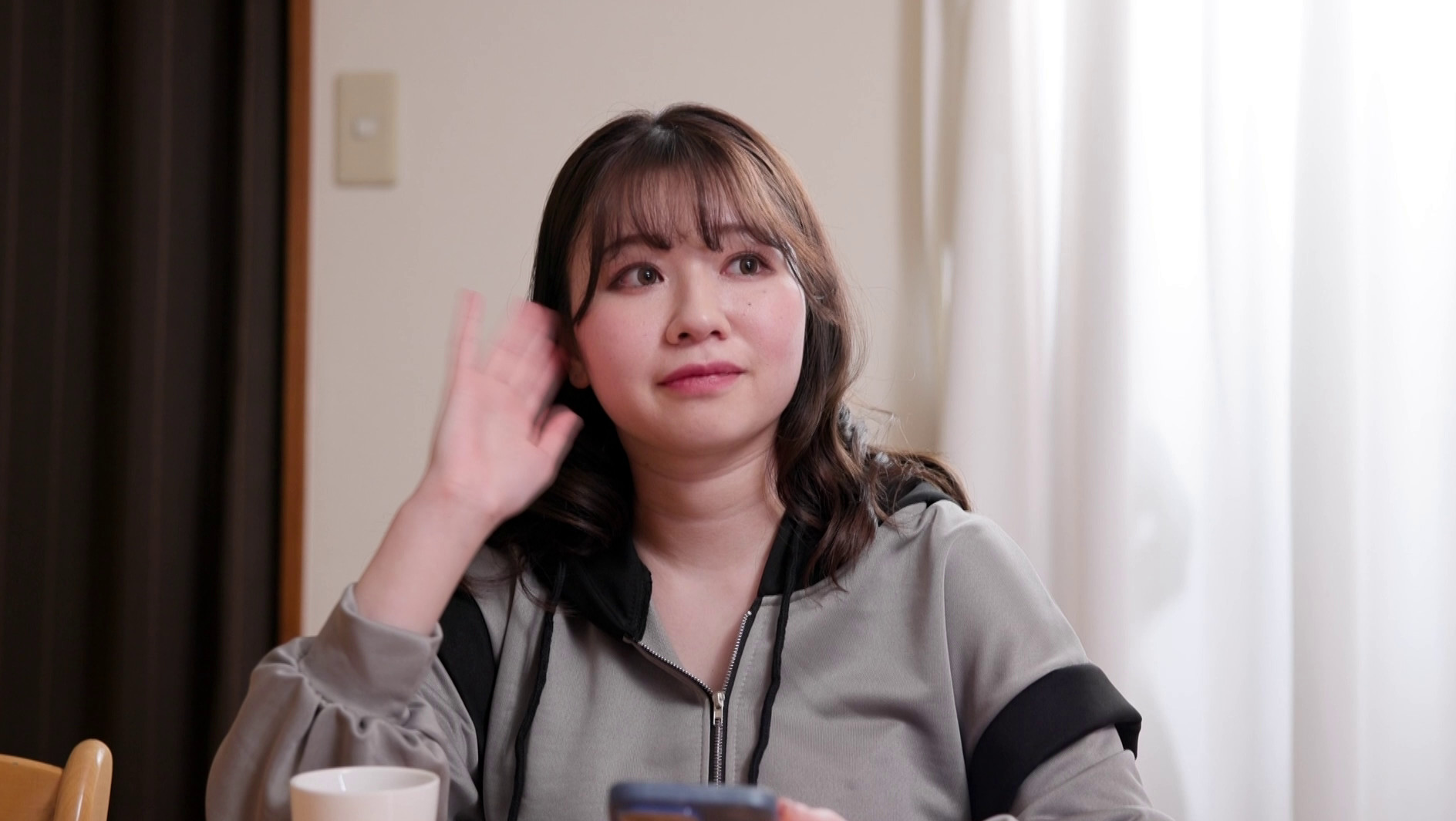 夫の部下との逢瀬 疼いて仕方ない敏感巨乳妻 画像1