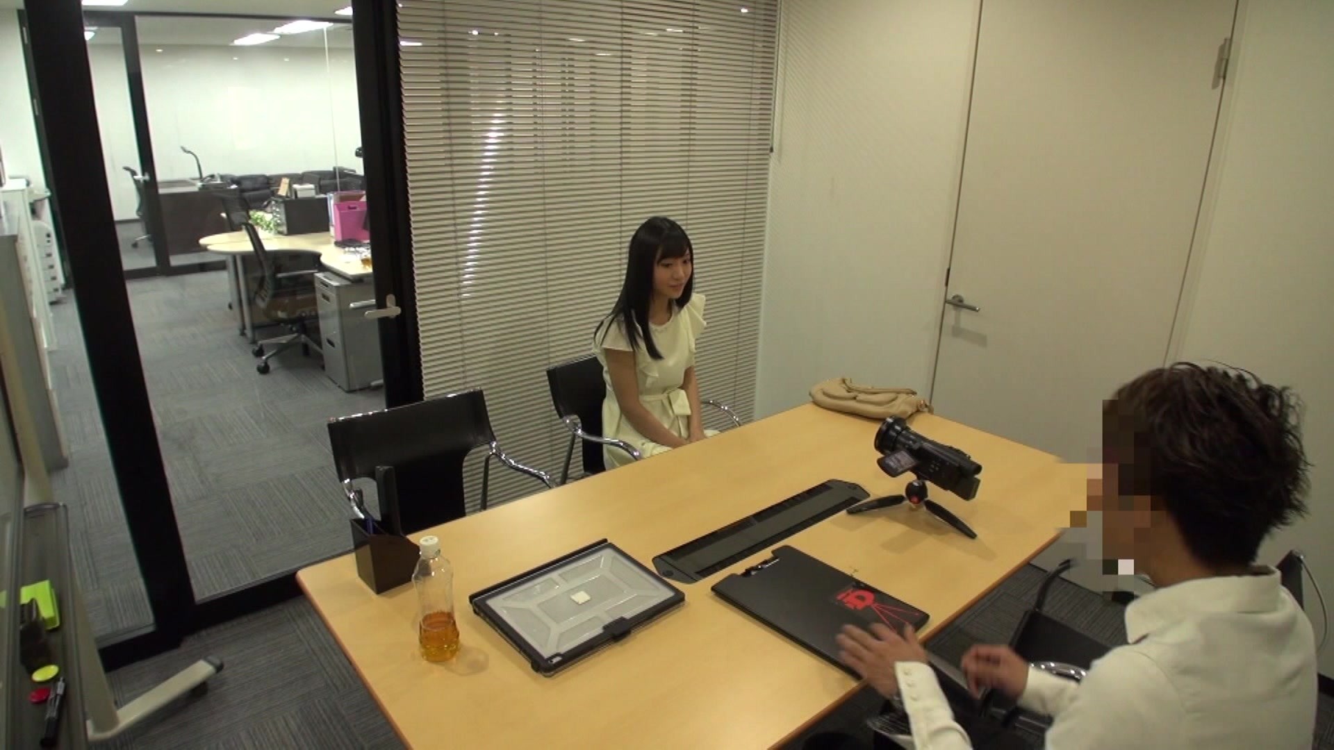 エロエロ!AV面接 Case.08 アナルをヒクつかせ電マ快感で悶絶イキするお淑やか美女! 画像1