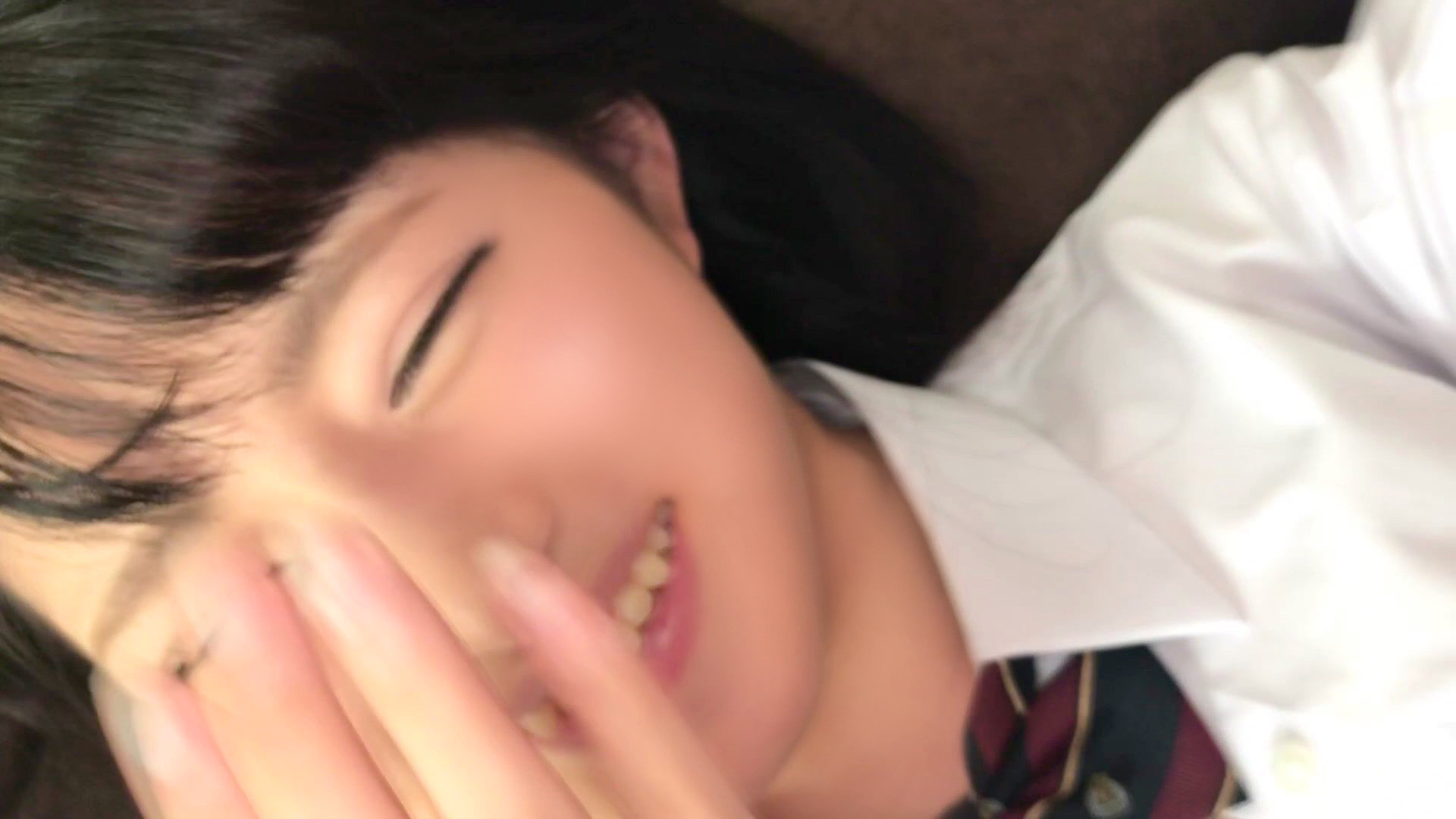 【個人撮影/J〇】童顔キツキツマ〇コに無許可中出し→不機嫌になっても快楽に逆らえず連続エッチ【口内中出し顔射3連発】 画像8